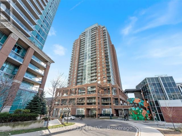 The Tower at King West - 814 125 Western Battery Road - photo 1