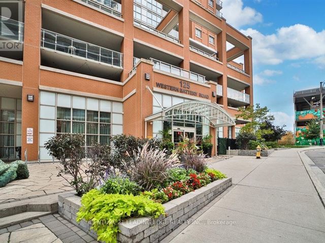 The Tower at King West - 1009 125 Western Battery Road - photo 2