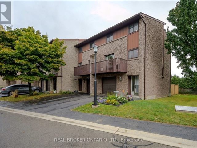 1250 Limeridge Condos - 14 1250 Limeridge Road East - photo 2