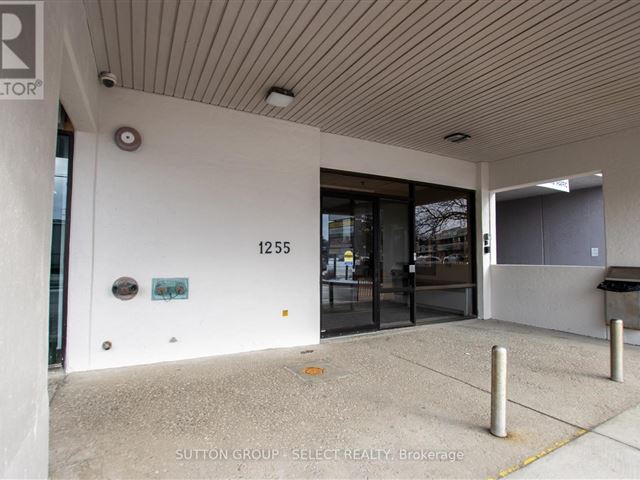 Park Place - 404 1255 Commissioners Road West - photo 2