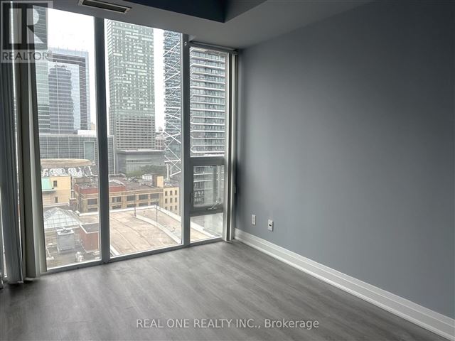 Boutique 2 -  126 Simcoe Street - photo 3