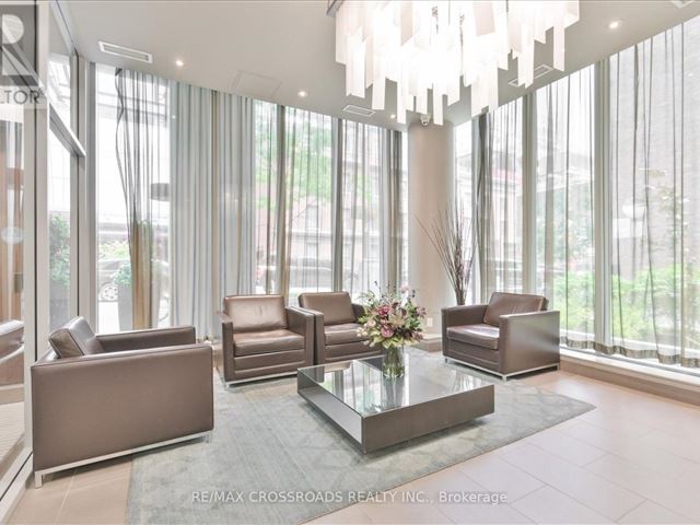 Boutique 2 - 3009 126 Simcoe Street - photo 3