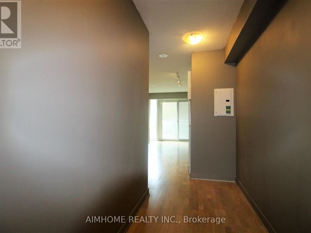 Boutique 2 - 401 126 Simcoe Street - photo 3