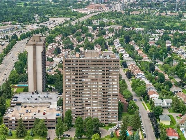 Strathmore Towers Phase 1 - 907 1285 Cahill Drive - photo 2