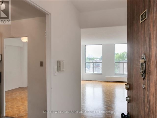 130 Neptune Drive Condos - 403 130 Neptune Drive - photo 1