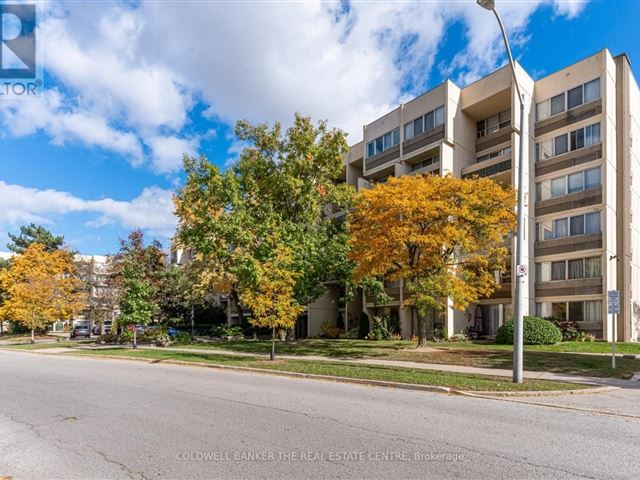 The Villas Oakville - 125 1300 Marlborough Court - photo 1