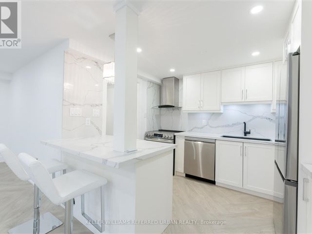 1300 Mississauga Valley BLVD - 1206 1300 Mississauga Valley Boulevard - photo 1