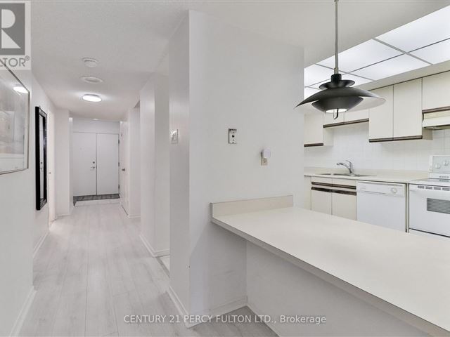 Manhattan Place - 207 131 Beecroft Road - photo 2