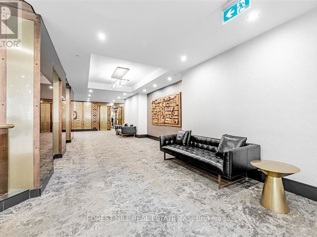 Manhattan Place - 810 131 Beecroft Road - photo 3