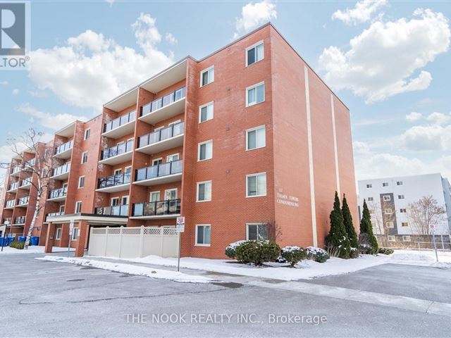 Tolmin Towers - 407 131 Taunton Road East - photo 1