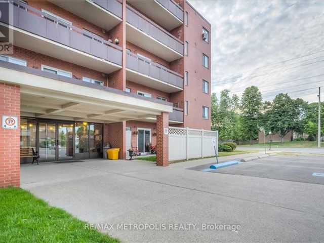 Tolmin Towers - 206 131 Taunton Road East - photo 3