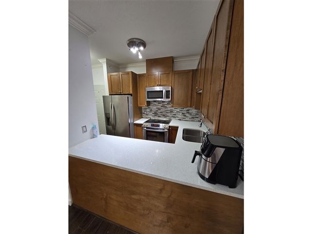 13277 108 Ave - 406 13277 108 Avenue - photo 3