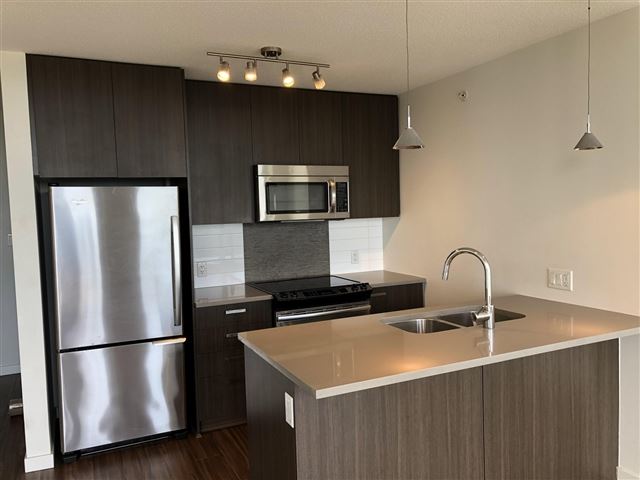 Ultra - 2715 13325 102a Avenue - photo 2