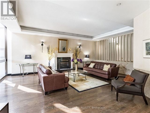 Applewood Place - 316 1333 Bloor Street - photo 3