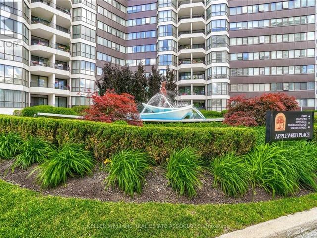 Applewood Place - 914 1333 Bloor Street - photo 2