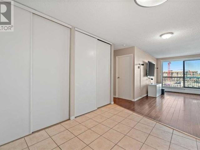 1334 12 Av Sw - 407 1334 12 Avenue Southwest - photo 2