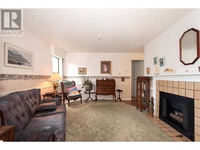 Ambleside Lane - 103 1340 Duchess Avenue - photo 2