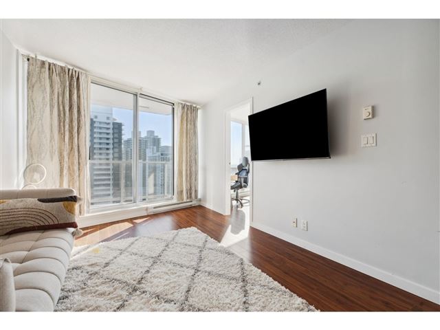 Infinity - 3409 13618 100 Avenue - photo 2