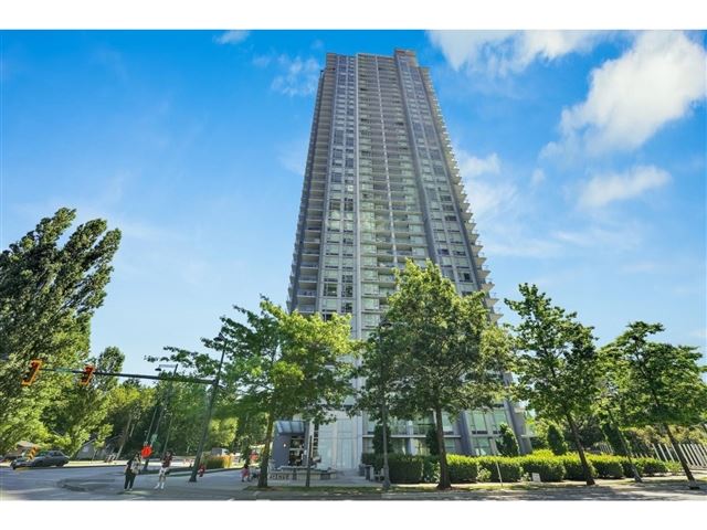 Park Avenue West - 3710 13750 100 Avenue - photo 1