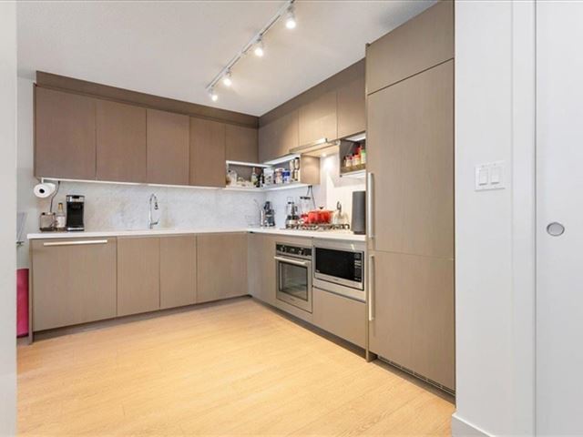 Park Avenue West - 1015 13750 100 Avenue - photo 1