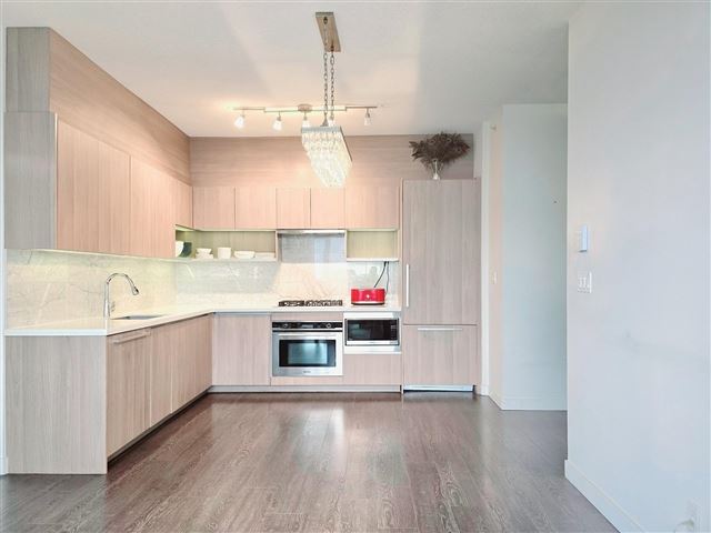 Park Avenue West - 4308 13750 100 Avenue - photo 2