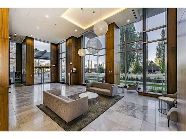 Park Avenue West - 3710 13750 100 Avenue - photo 2