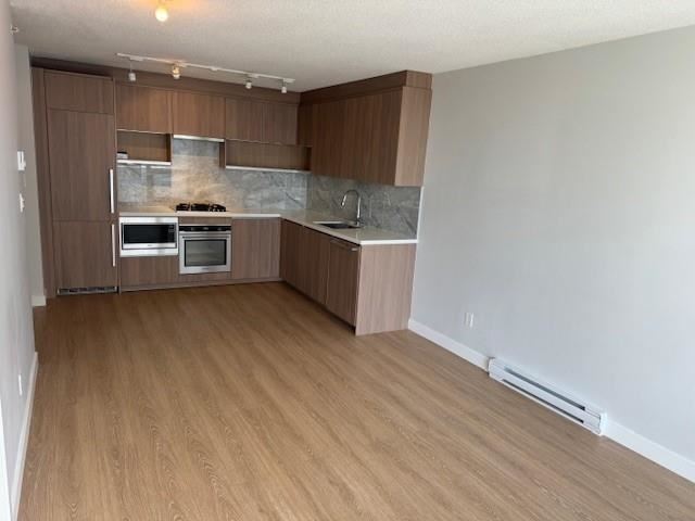 Park Avenue West - 908 13750 100 Avenue - photo 2