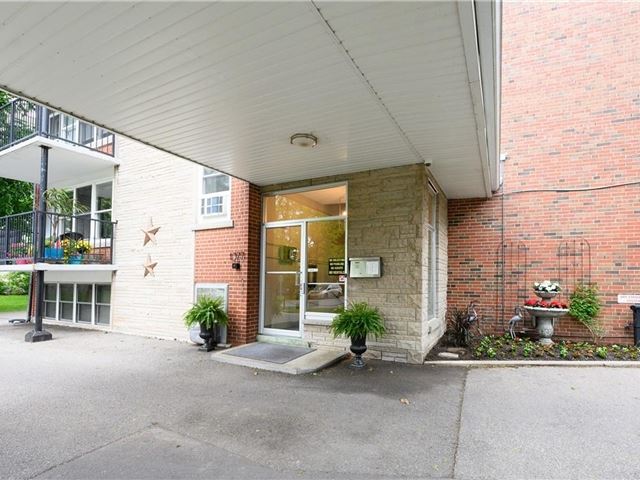 1377 Lakeshore RD - 207 1377 Lakeshore Road - photo 3