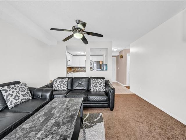 Earl's Court - 306 13780 76 Avenue - photo 1