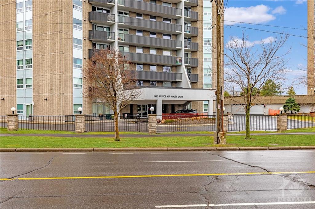 1380 Prince Of Wales Drive, Unit 2303, Ottawa — For sale @ $399,900 ...