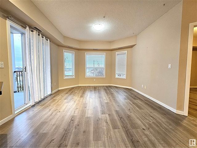 13835 155 AVE NW - 212 13835 155 Avenue Northwest - photo 2