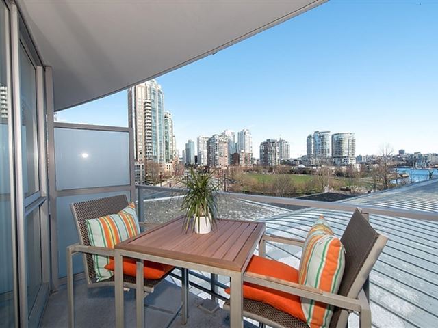 West One - 508 1408 Strathmore Mews - photo 2