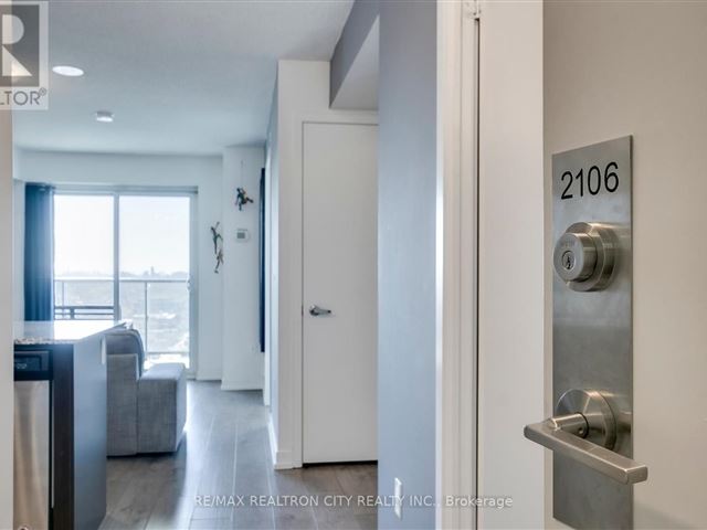 Fuse2 Condos - 2106 1420 Dupont Street - photo 2