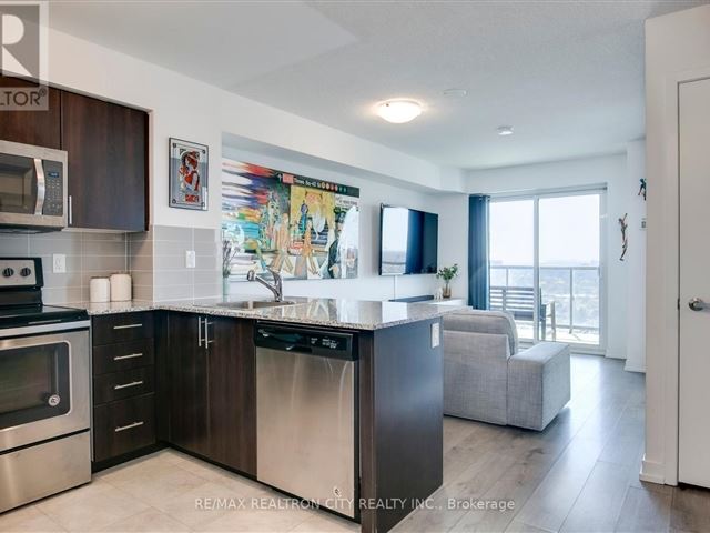 Fuse2 Condos - 2106 1420 Dupont Street - photo 3