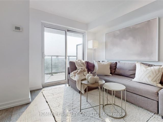 Fuse2 Condos - 1605 1420 Dupont Street - photo 3