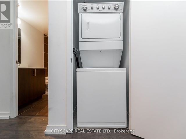 Fuse2 Condos - 2205 1420 Dupont Street - photo 2