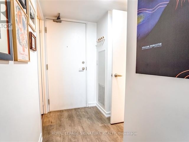 Fuse2 Condos - 707 1420 Dupont Street - photo 3