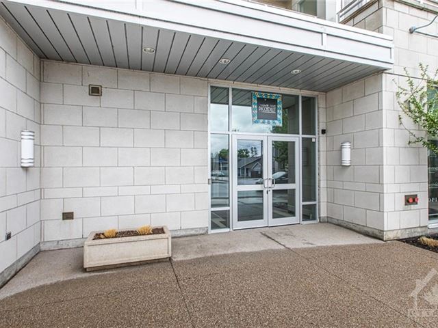 Piccadilly - 203 1422 Wellington Street West - photo 2