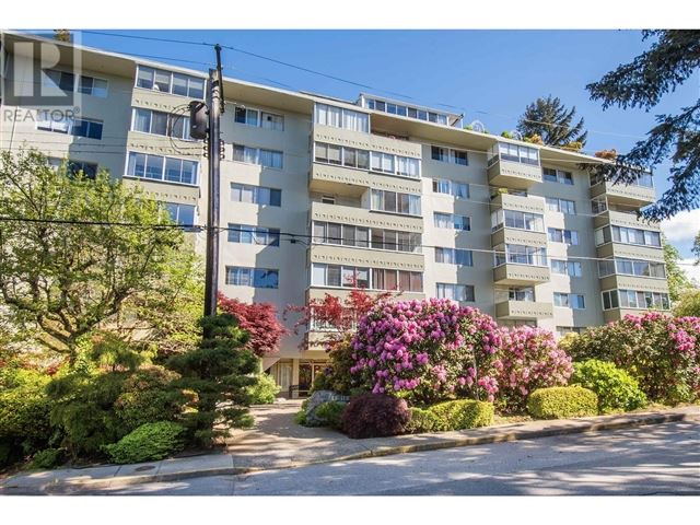 Oceanbrook - 603 1425 Esquimalt Avenue - photo 1