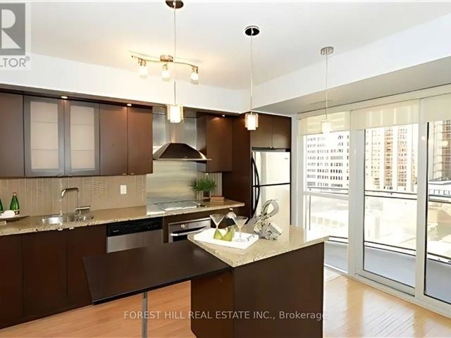 The Clairmont - 707 1430 Yonge Street - photo 2