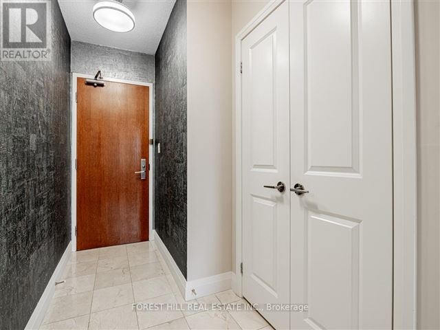 The Clairmont - 1006 1430 Yonge Street - photo 3