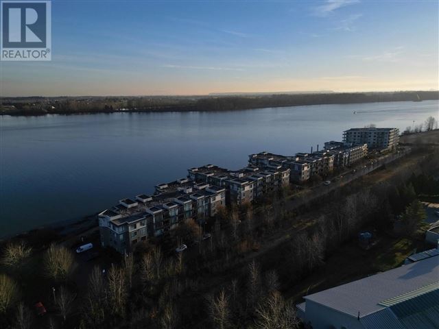 Waterstone Pier - 108 14100 Riverport Way - photo 1