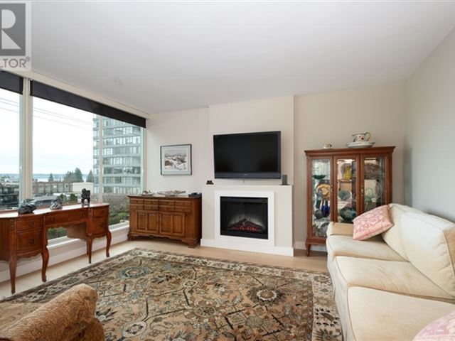 Sunset Mariner - 301 1455 Duchess Avenue - photo 3