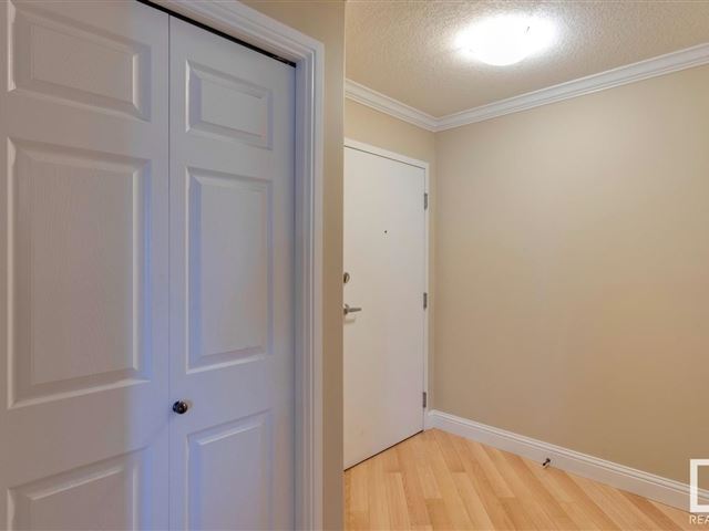 14612 125 ST NW - 207 14612 125 Street Northwest - photo 3