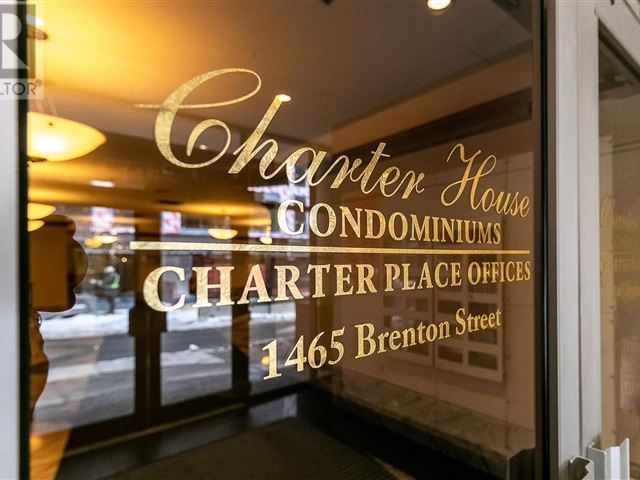 Charter House - 701 1465 Brenton Street - photo 2