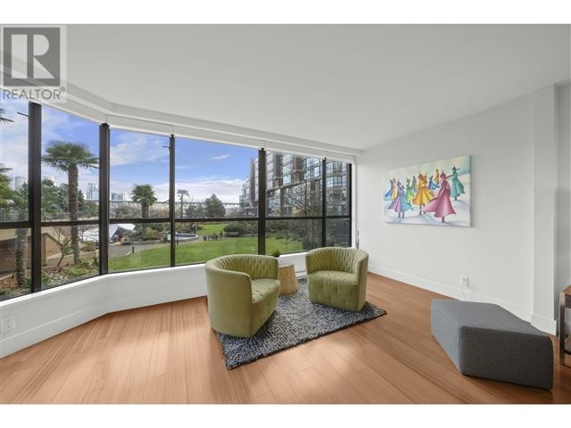 Harbour Cove 2 - 104 1470 Pennyfarthing Drive - photo 2