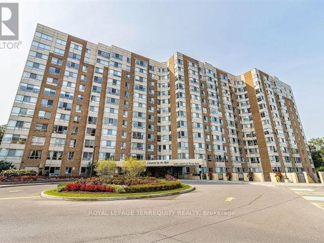 Lakewood on the Park - 709 1485 Lakeshore Road East - photo 3