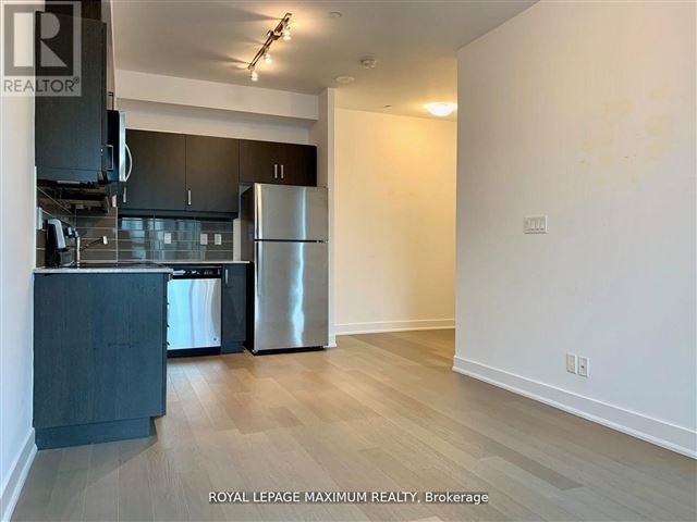 The Barrington Condos - 502 1486 Bathurst Street - photo 3