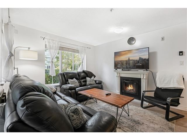 Chatsworth Gardens - 101 14877 100 Avenue - photo 3