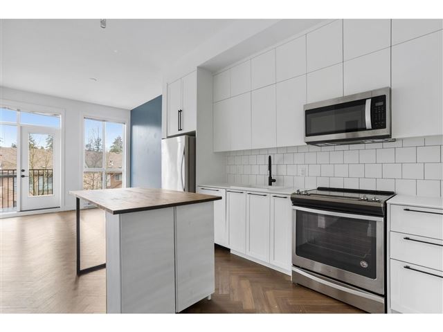 GUILDHOUSE - 405 14968 101a Avenue - photo 1